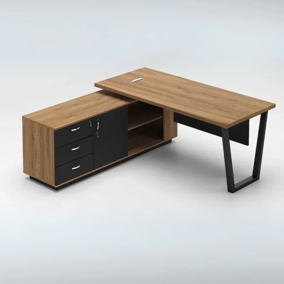 Wooden & Black Executive Desk – 160 × 160 × 75 cm | DE22