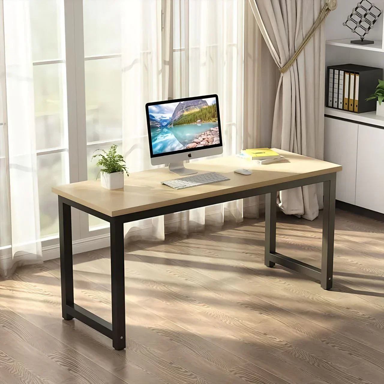 Wooden & Black Desk – 160 × 60 × 75 cm | DE18