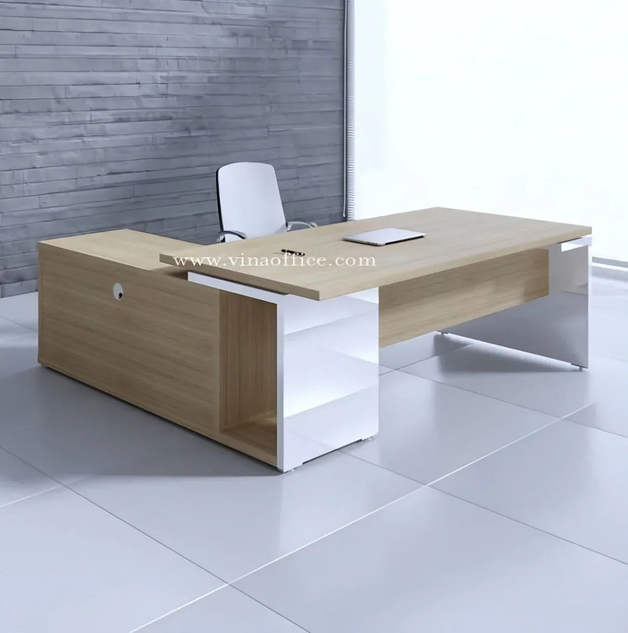 Wooden & White Executive Desk – 180 × 160 × 75 cm | DE21
